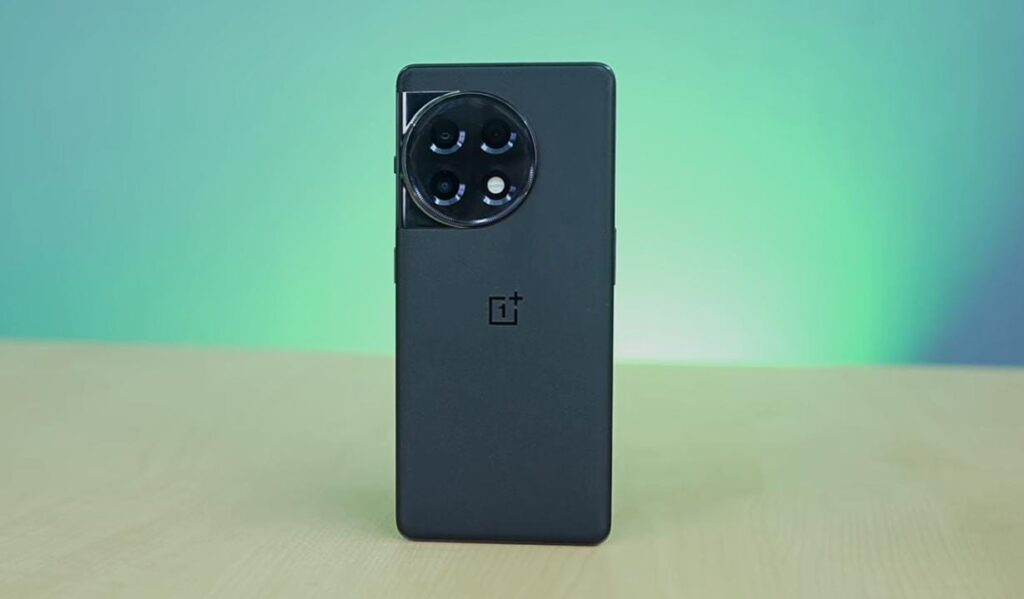OnePlus 11R, Best Gaming Phone Under 30000